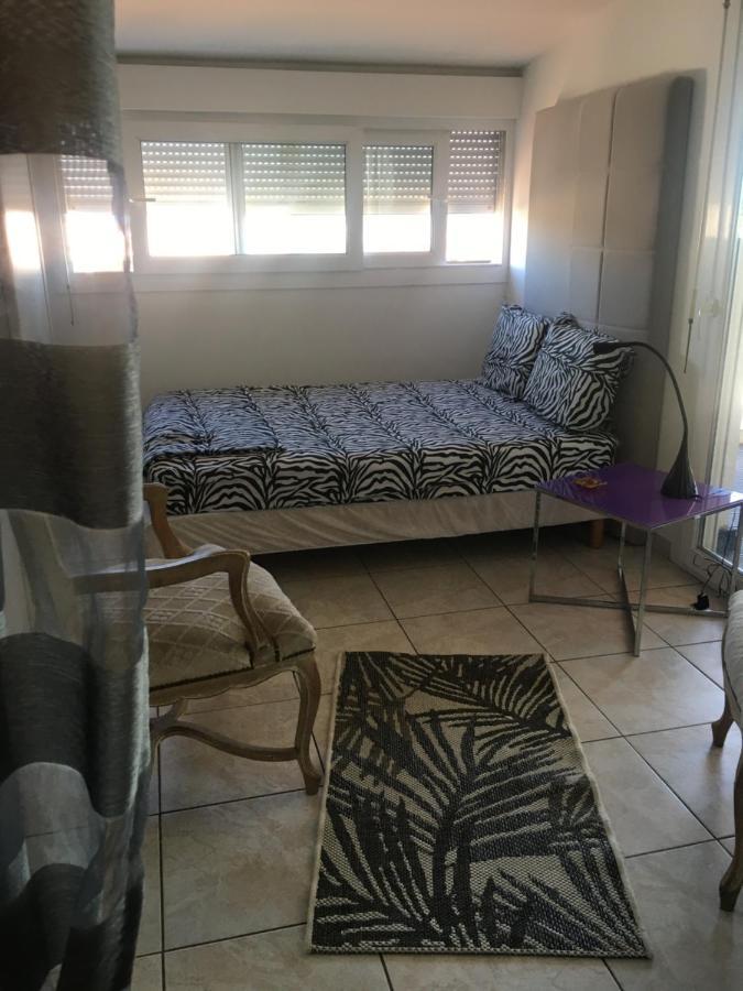 Charmant 2 Pieces Apartment Sete Exterior photo